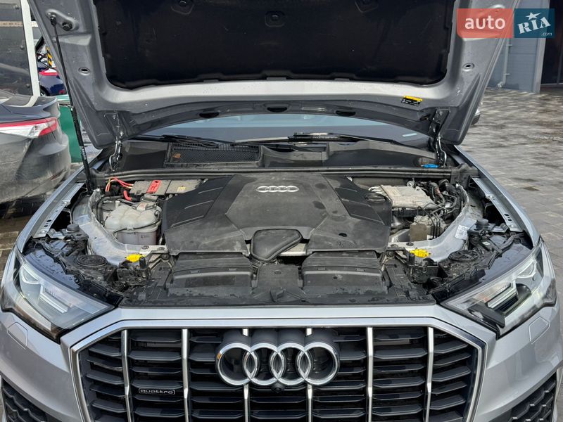 Внедорожник / Кроссовер Audi Q7 2021 в Полтаве