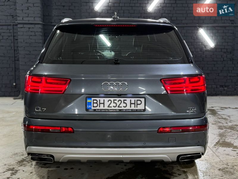 Внедорожник / Кроссовер Audi Q7 2015 в Киеве