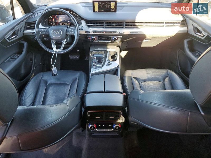 Внедорожник / Кроссовер Audi Q7 2018 в Тернополе