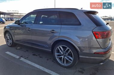 Позашляховик / Кросовер Audi Q7 2016 в Києві