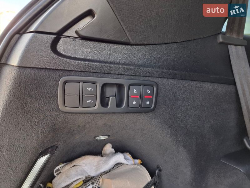 Внедорожник / Кроссовер Audi Q7 2016 в Киеве