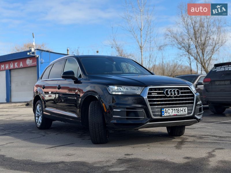 Внедорожник / Кроссовер Audi Q7 2016 в Киеве