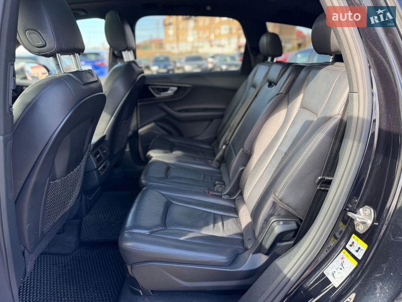 Внедорожник / Кроссовер Audi Q7 2016 в Киеве