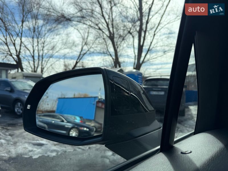 Внедорожник / Кроссовер Audi Q7 2016 в Киеве