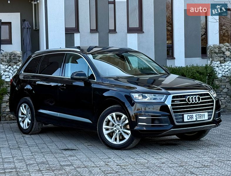 Позашляховик / Кросовер Audi Q7 2018 в Стрию