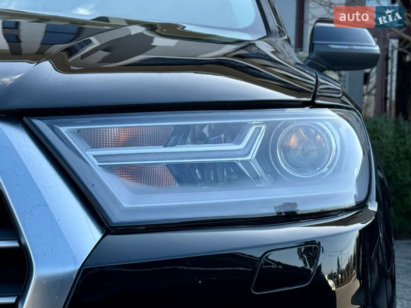 Позашляховик / Кросовер Audi Q7 2018 в Стрию