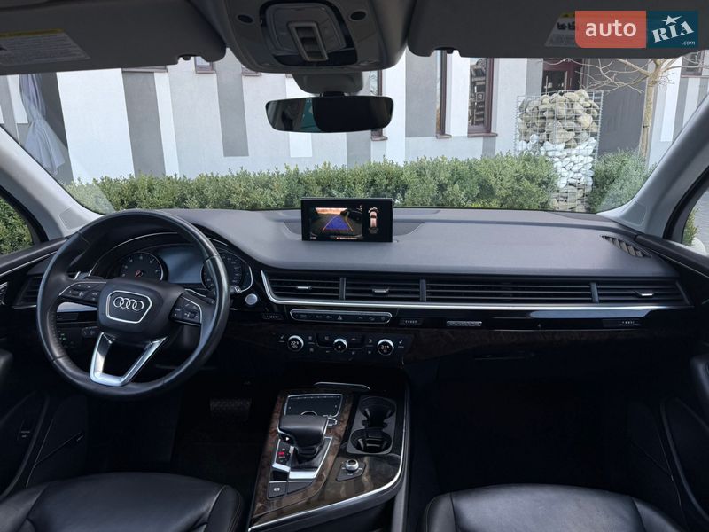 Позашляховик / Кросовер Audi Q7 2018 в Стрию