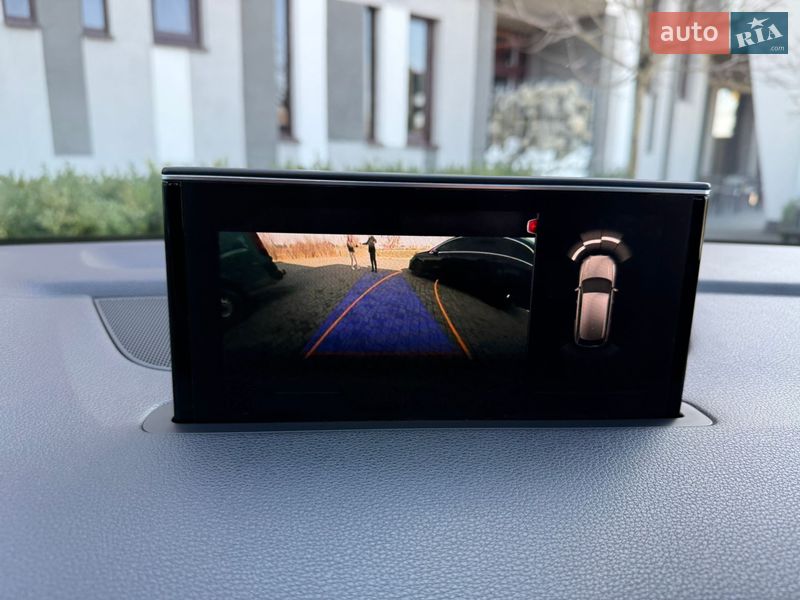 Позашляховик / Кросовер Audi Q7 2018 в Стрию