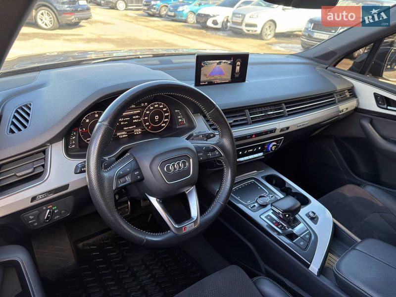 Внедорожник / Кроссовер Audi Q7 2016 в Киеве