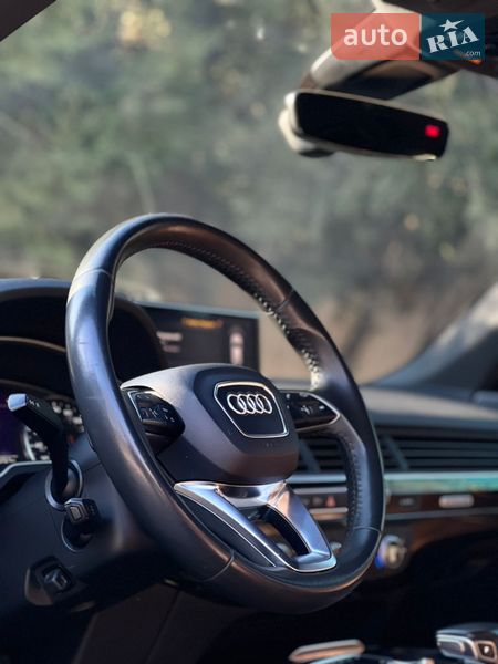 Позашляховик / Кросовер Audi Q7 2018 в Миколаєві