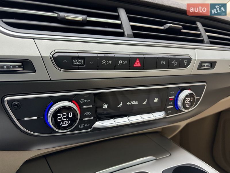 Внедорожник / Кроссовер Audi Q7 2016 в Киеве