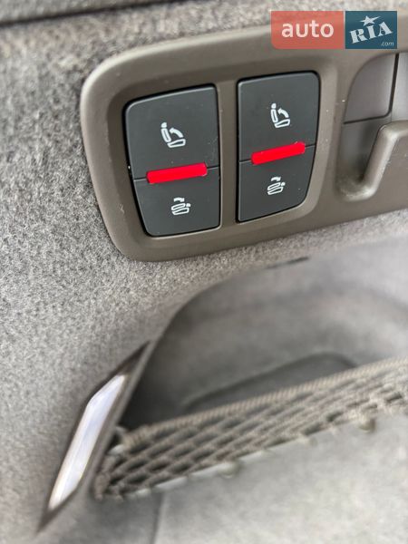 Внедорожник / Кроссовер Audi Q7 2016 в Киеве