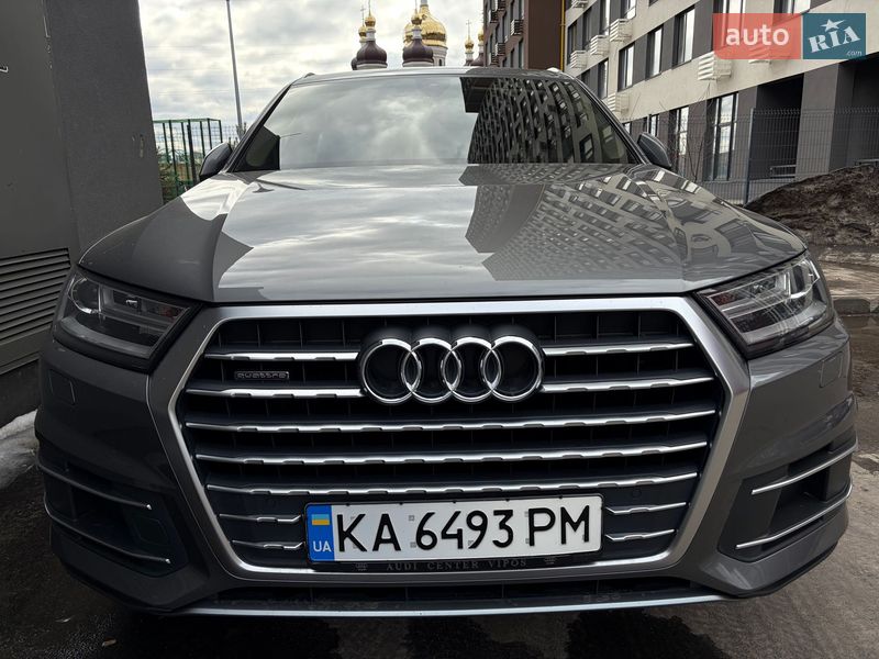 Внедорожник / Кроссовер Audi Q7 2016 в Киеве