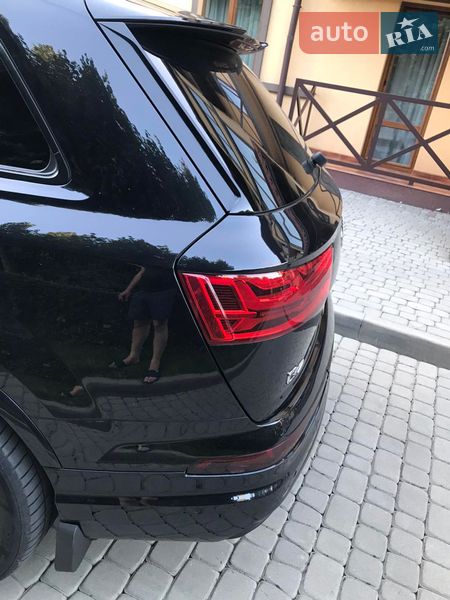 Внедорожник / Кроссовер Audi Q7 2015 в Луцке