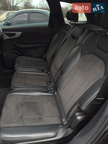 Внедорожник / Кроссовер Audi Q7 2018 в Полтаве