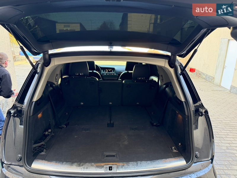 Позашляховик / Кросовер Audi Q7 2014 в Володимирі