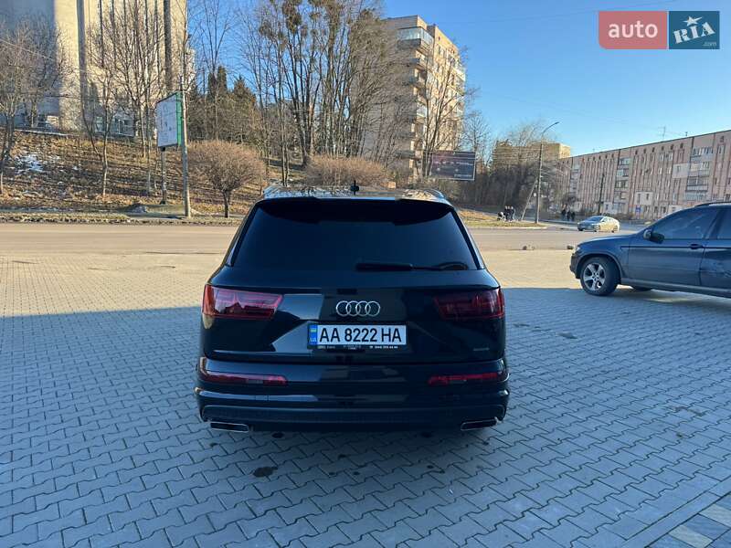 Внедорожник / Кроссовер Audi Q7 2016 в Ровно