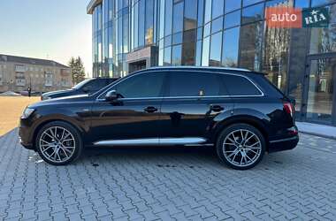 Внедорожник / Кроссовер Audi Q7 2016 в Ровно