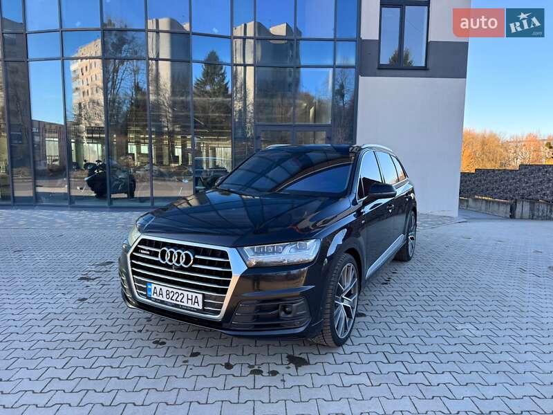 Внедорожник / Кроссовер Audi Q7 2016 в Ровно