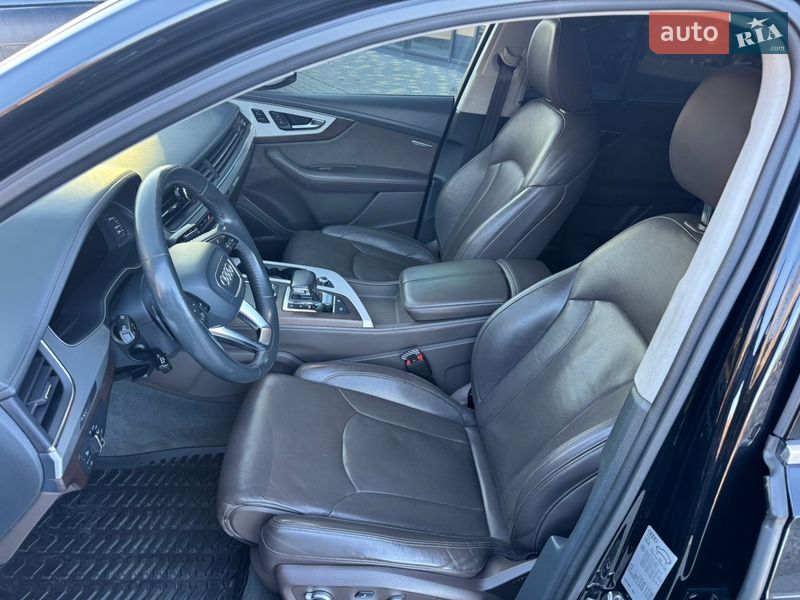Внедорожник / Кроссовер Audi Q7 2016 в Ровно