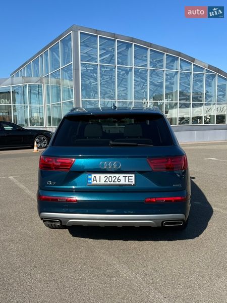 Внедорожник / Кроссовер Audi Q7 2019 в Киеве