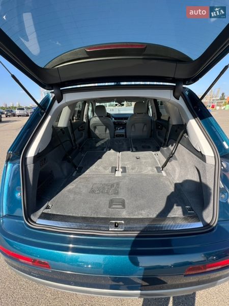 Внедорожник / Кроссовер Audi Q7 2019 в Киеве