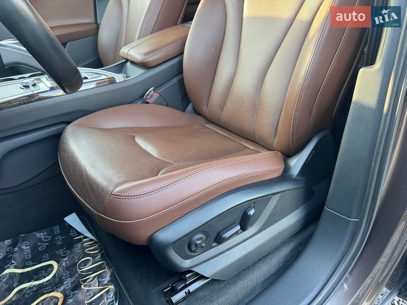 Позашляховик / Кросовер Audi Q7 2015 в Тернополі