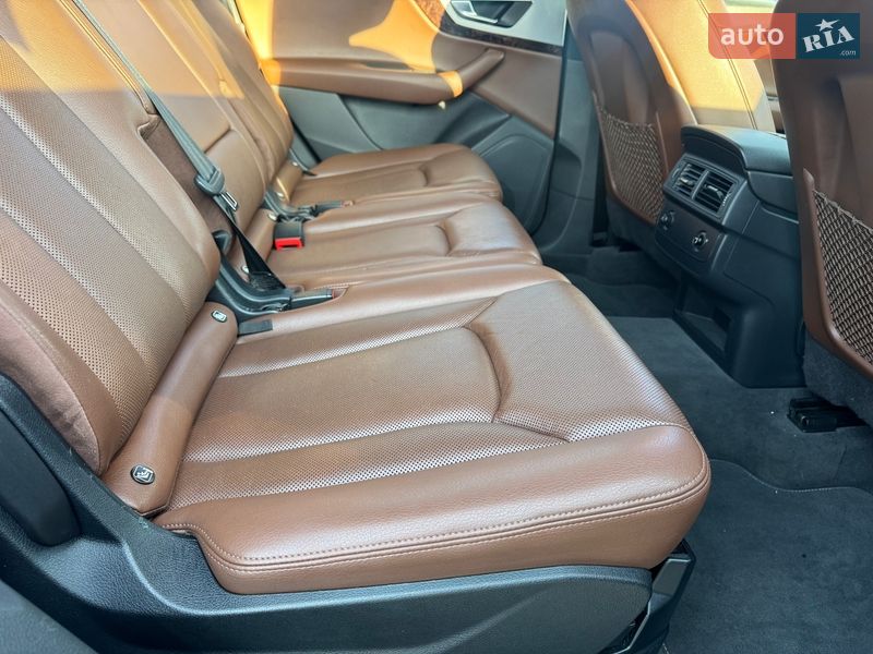 Позашляховик / Кросовер Audi Q7 2015 в Тернополі