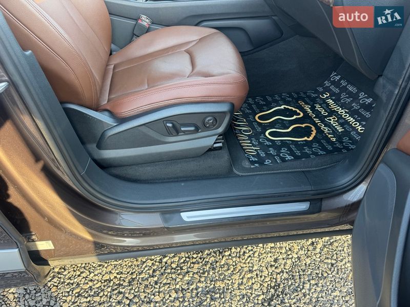 Позашляховик / Кросовер Audi Q7 2015 в Тернополі