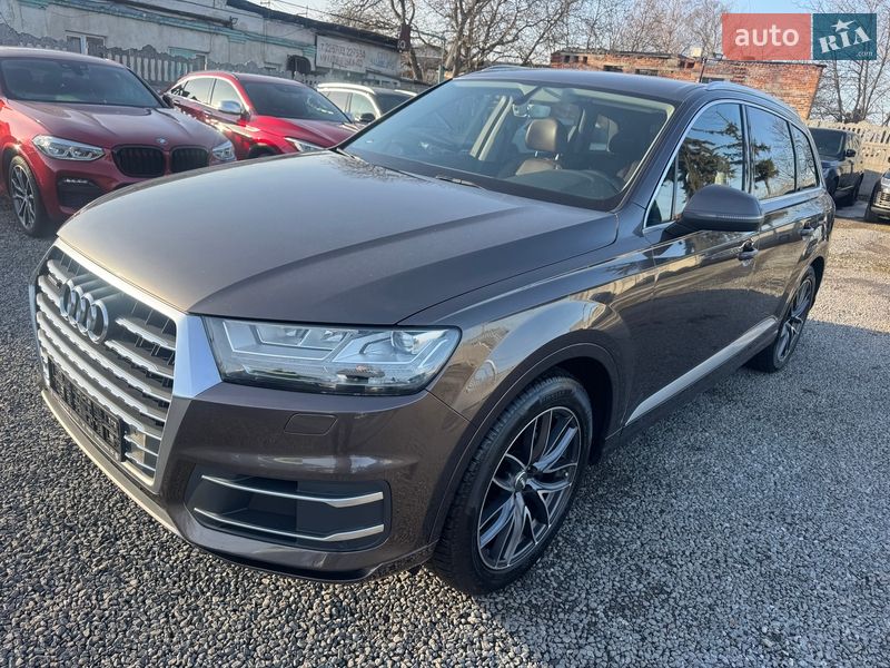 Позашляховик / Кросовер Audi Q7 2015 в Тернополі