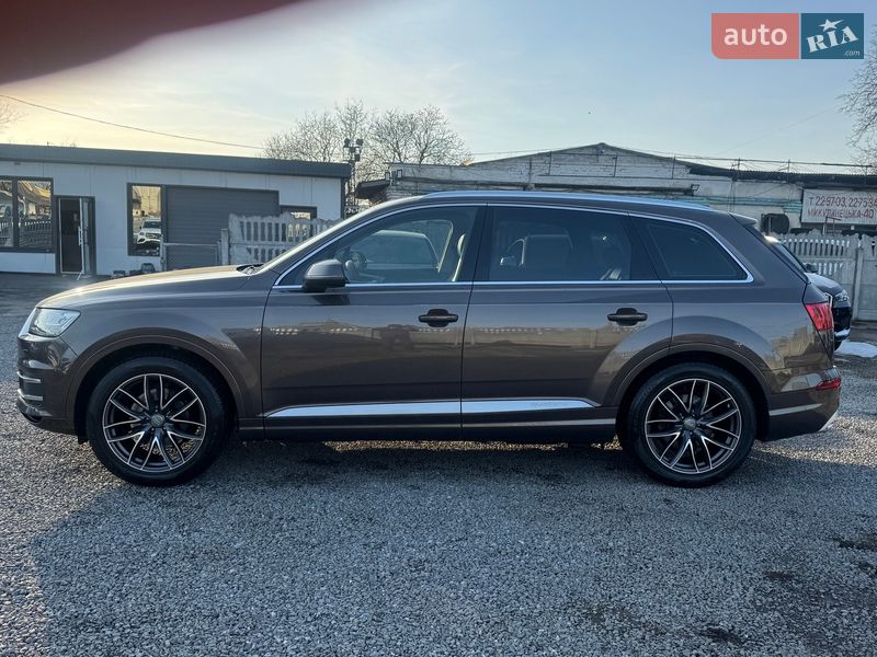 Позашляховик / Кросовер Audi Q7 2015 в Тернополі