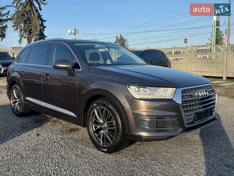 Позашляховик / Кросовер Audi Q7 2015 в Тернополі