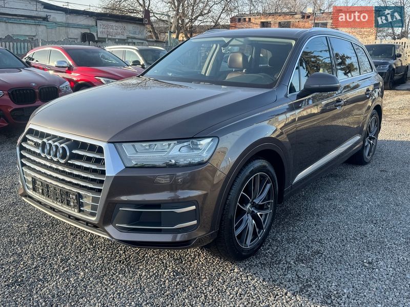 Позашляховик / Кросовер Audi Q7 2015 в Тернополі