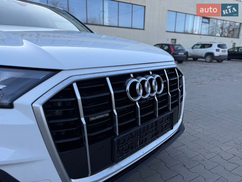 Внедорожник / Кроссовер Audi Q7 2019 в Стрые