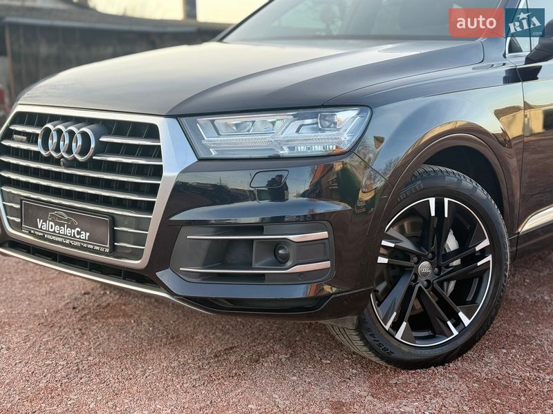 Внедорожник / Кроссовер Audi Q7 2017 в Луцке