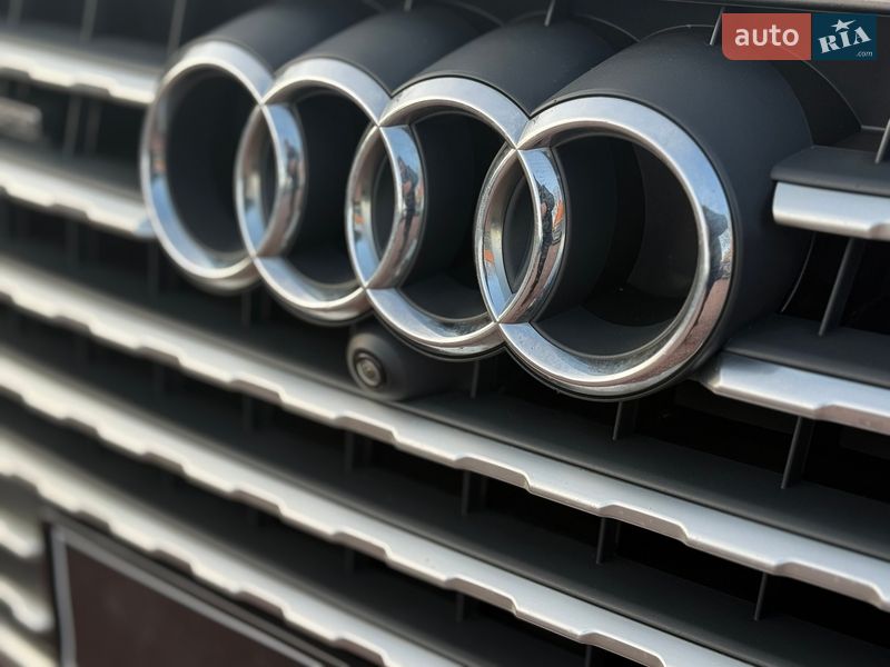 Внедорожник / Кроссовер Audi Q7 2017 в Луцке