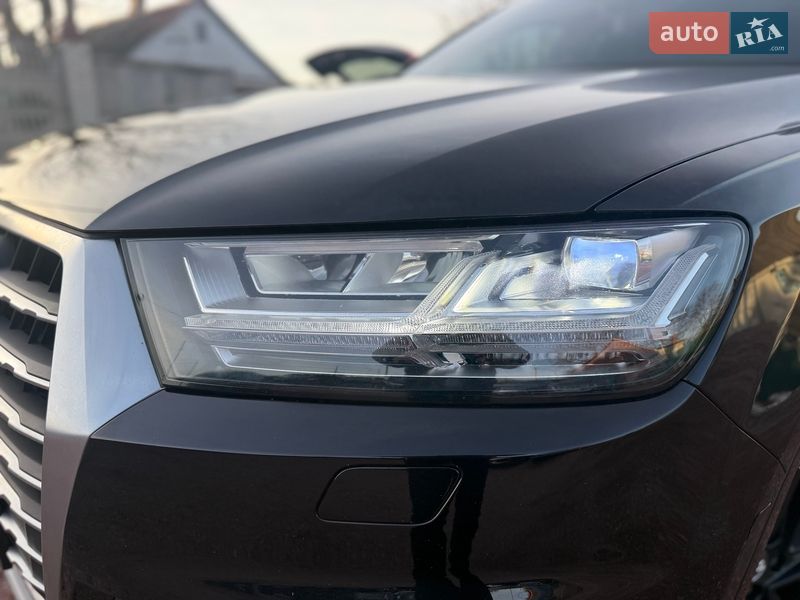 Внедорожник / Кроссовер Audi Q7 2017 в Луцке