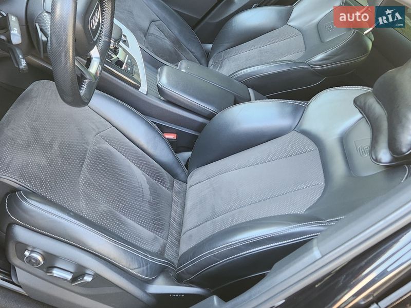 Позашляховик / Кросовер Audi Q7 2017 в Тульчині