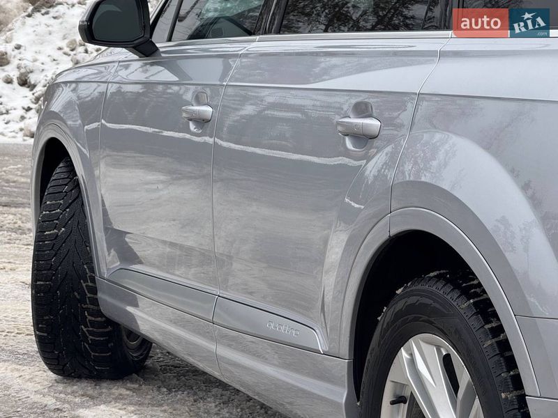 Внедорожник / Кроссовер Audi Q7 2018 в Киеве