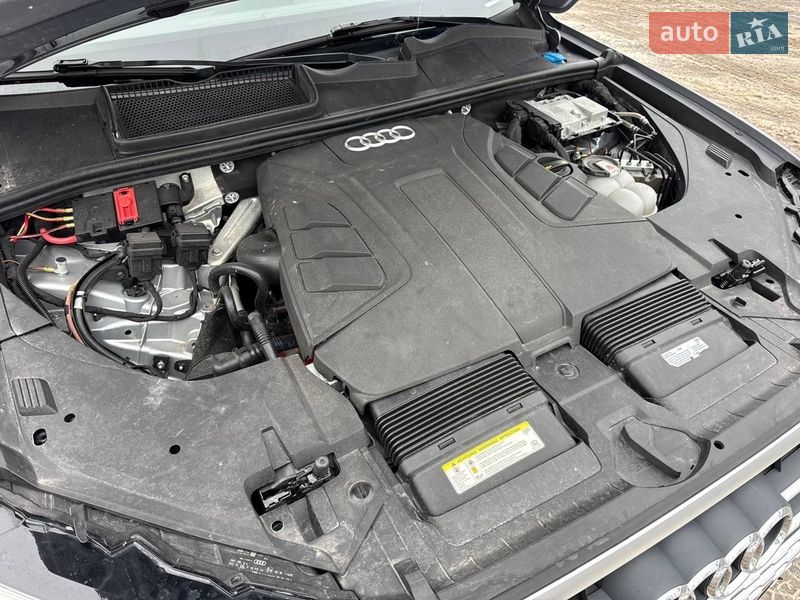 Внедорожник / Кроссовер Audi Q7 2018 в Киеве