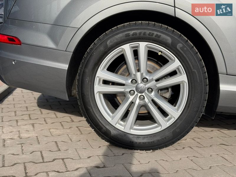 Внедорожник / Кроссовер Audi Q7 2016 в Хмельницком