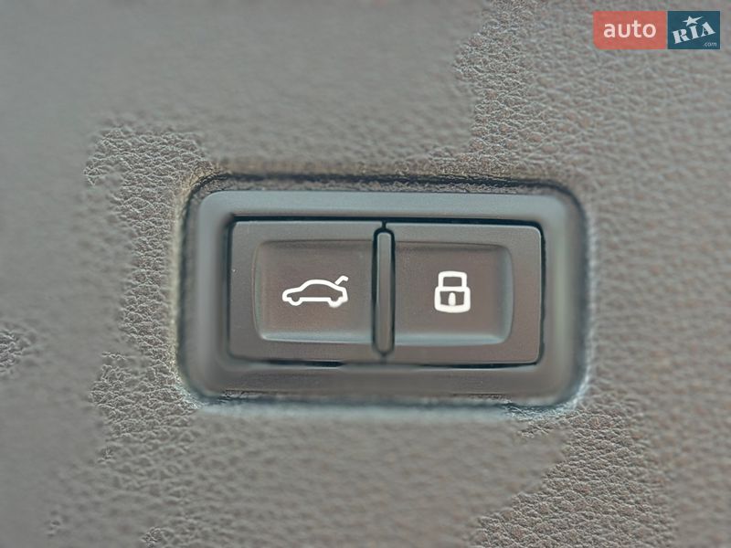 Внедорожник / Кроссовер Audi Q7 2016 в Хмельницком