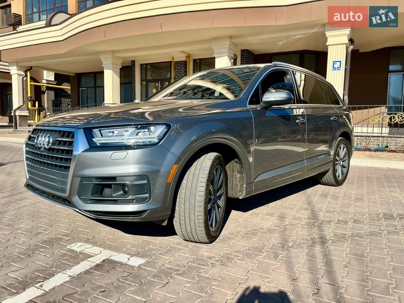 Внедорожник / Кроссовер Audi Q7 2017 в Киеве