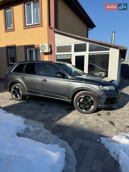 Позашляховик / Кросовер Audi Q7 2018 в Переяславі