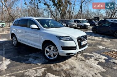 Позашляховик / Кросовер Audi Q7 2013 в Києві
