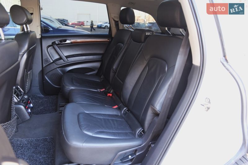 Позашляховик / Кросовер Audi Q7 2007 в Києві