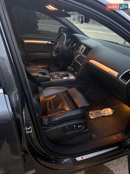 Позашляховик / Кросовер Audi Q7 2013 в Івано-Франківську