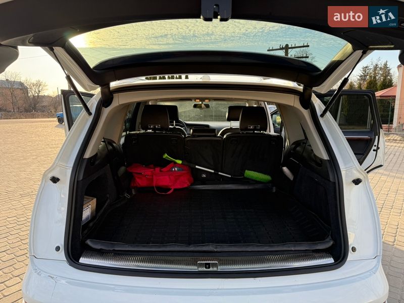 Позашляховик / Кросовер Audi Q7 2014 в Самборі