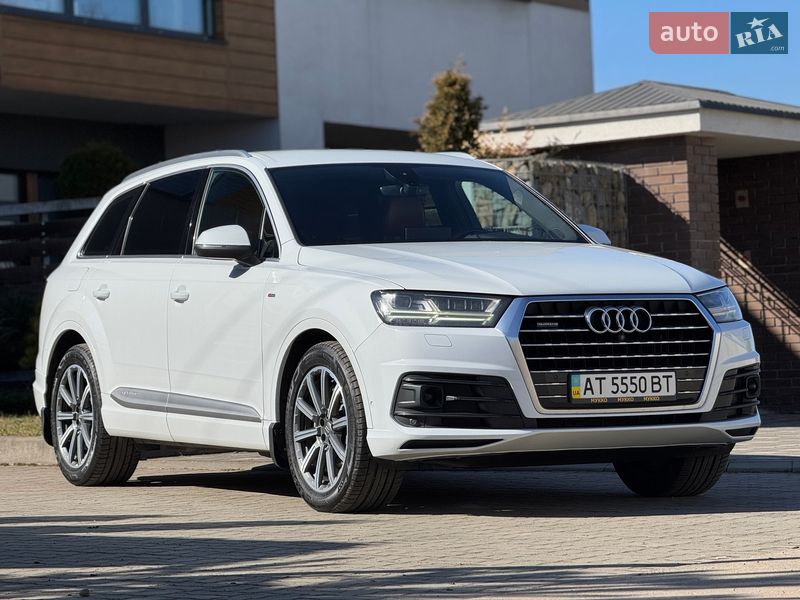 Внедорожник / Кроссовер Audi Q7 2015 в Стрые