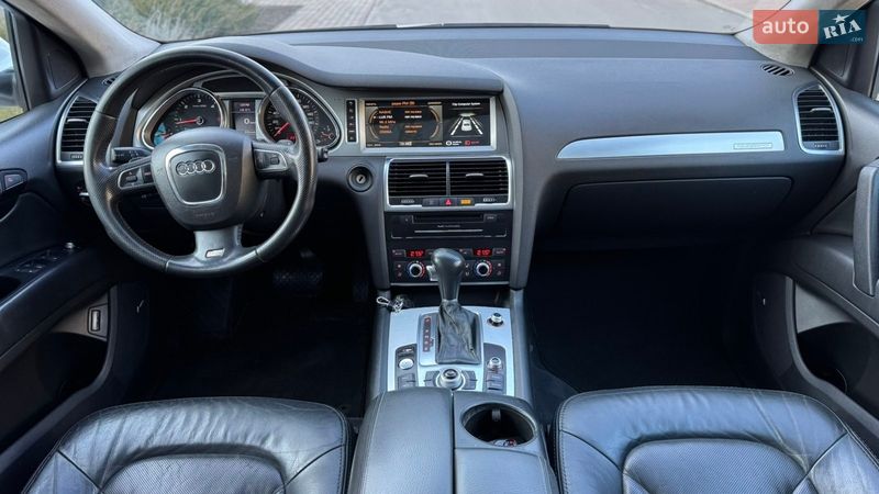 Внедорожник / Кроссовер Audi Q7 2010 в Одессе